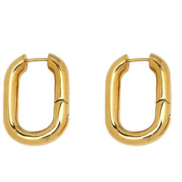 NWT 18k Gold plated Earrings - Picture 4 of 4